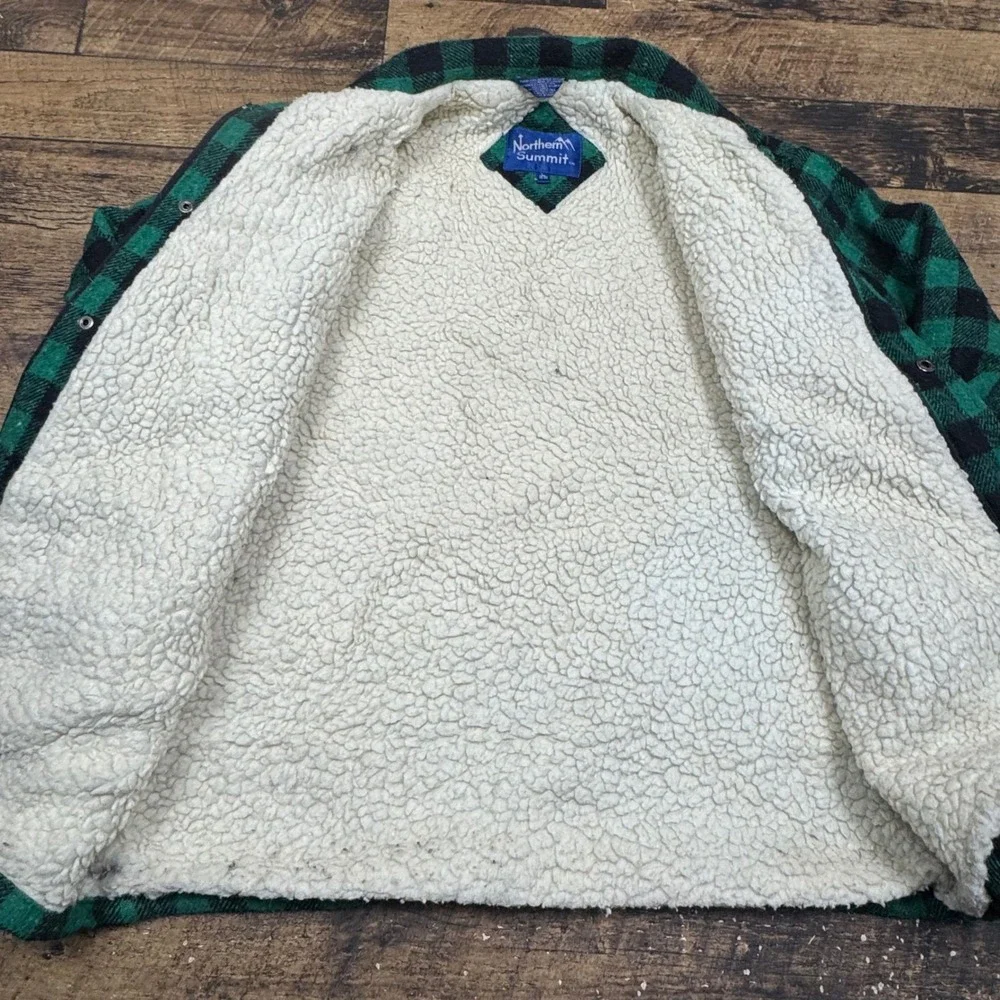 Northern Summit **item has